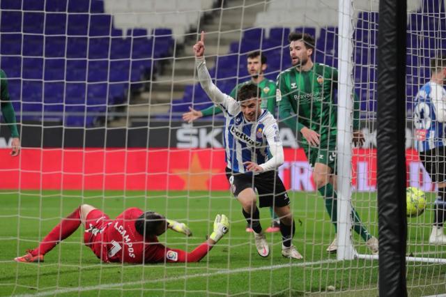 乐鱼体育-【西乙】西班牙人2比0获半程冠军 武磊替补登场